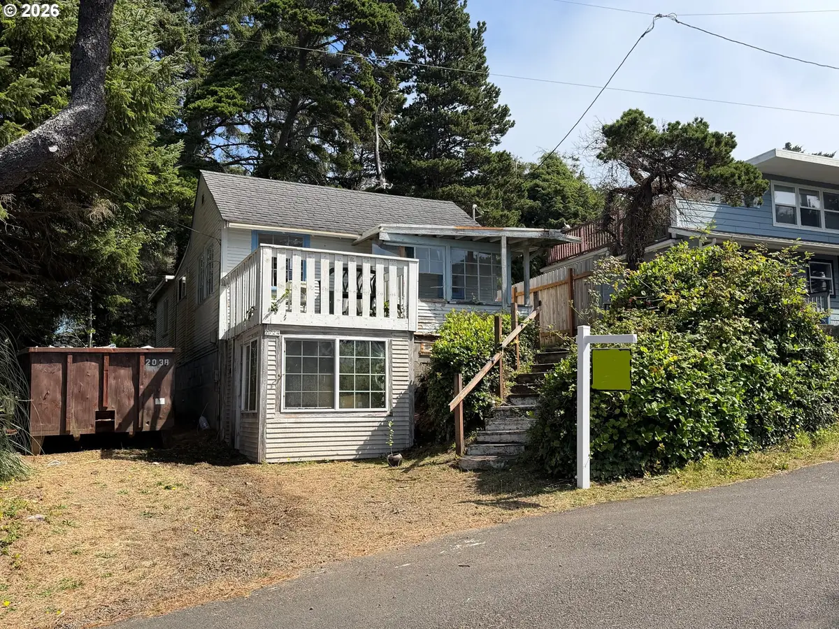 2724 NW Lee Ave, Lincoln City, OR 97367 - #1