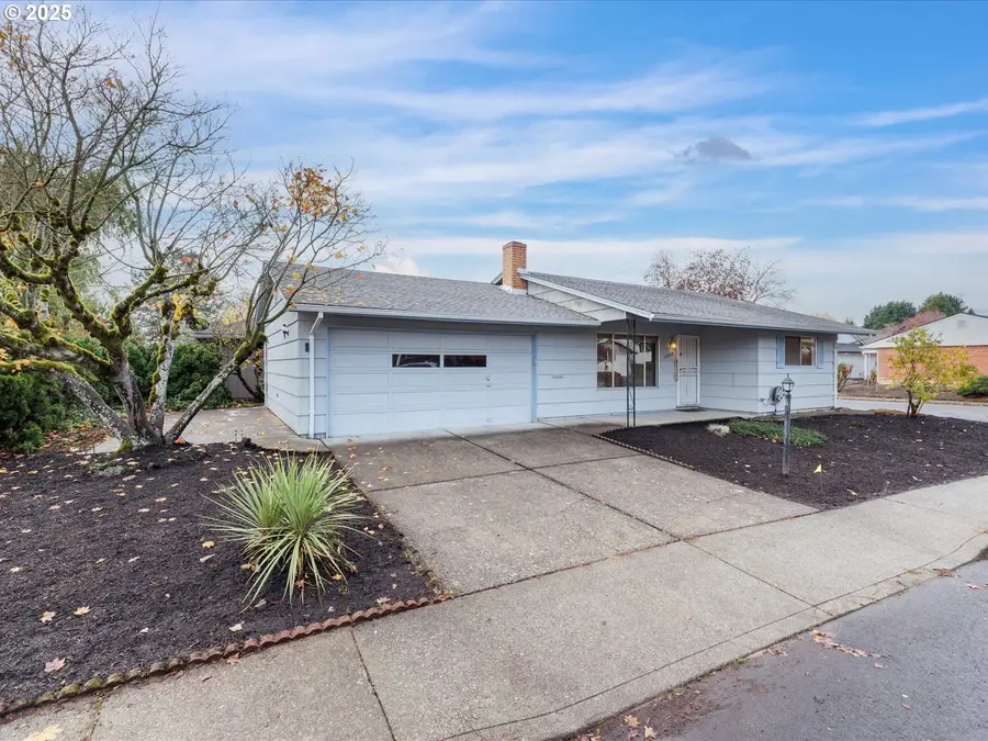 12500 SW Prince Albert St, King City, OR 97224 - Image #2