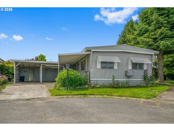 612 N Cascade Dr, Woodburn, OR 97071