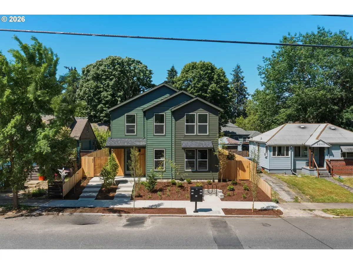 6179 N Albina Ave, Portland, OR 97217 - #1