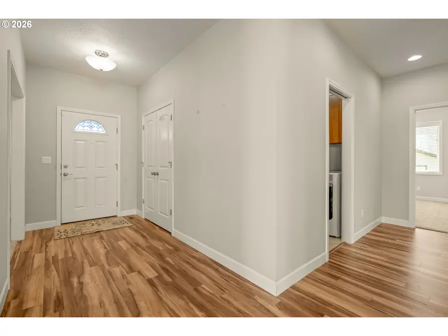 117 NW Canyon Creek Dr, McMinnville, OR 97128 - #3