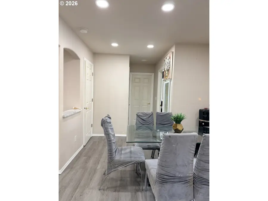 1115 E Hurlburt Ave, Hermiston, OR 97838 - #3