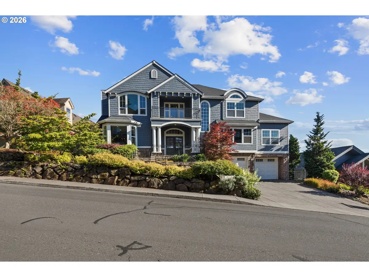 4906 NW Highpoint Dr, Camas, WA 98607 - #1