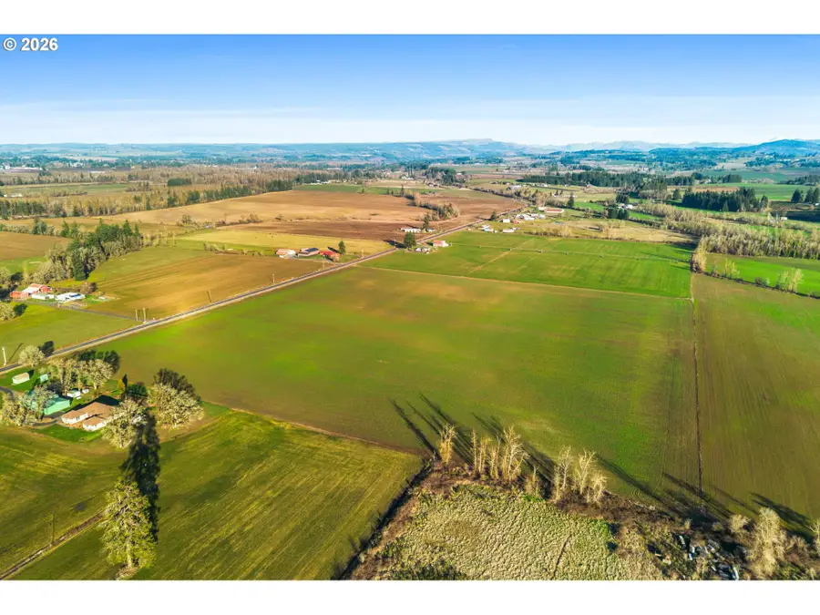 39340 Shelburn Dr, Scio, OR 97374 - #3