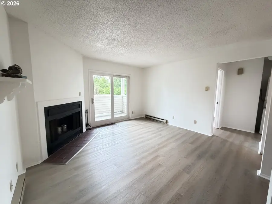 11040 SW Greenburg Rd #206, Portland, OR 97210 - #3