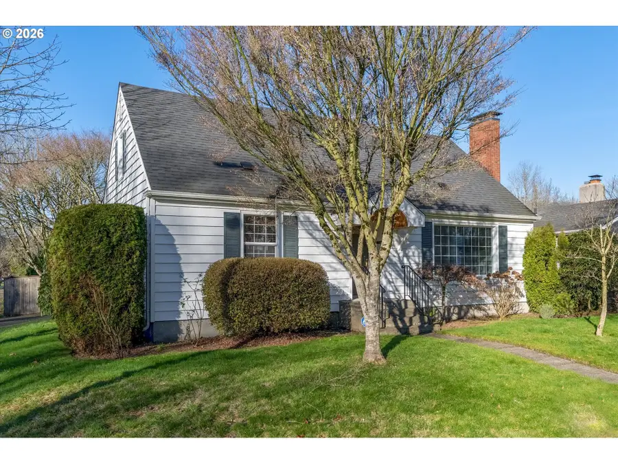 1403 18th Ave, Longview, WA 98632 - Image #3