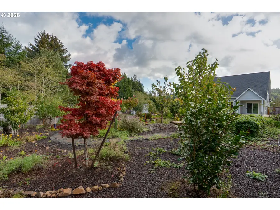 1190 SE Bugle Ave, Warrenton, OR 97146 - #2