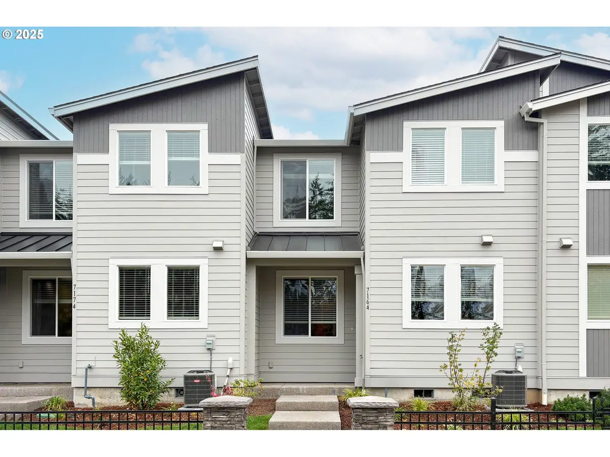 7164 SE Butternut Creek Pkwy, Hillsboro, OR 97123 - Image #1