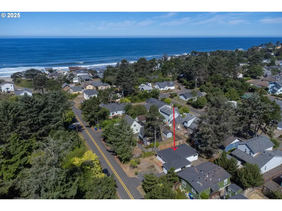 135 Laurel St, Lincoln Beach, OR 97388 - Image #3