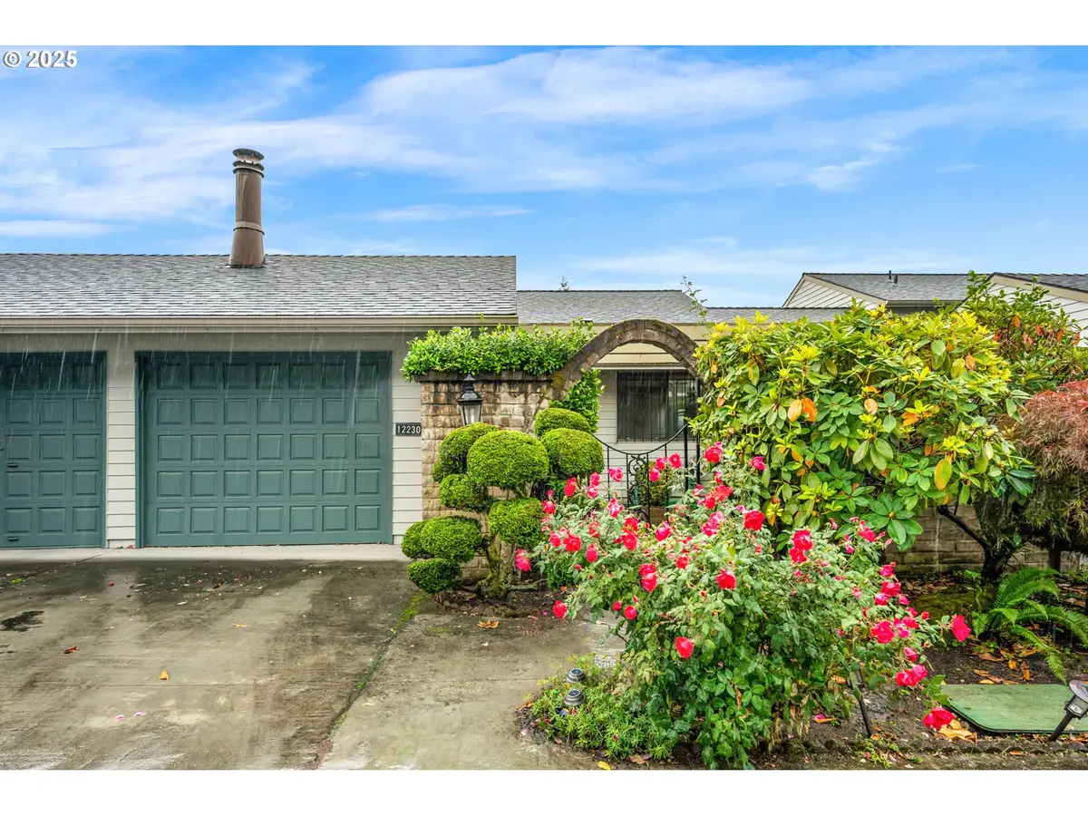 12230 SW Par 4 Dr, King City, OR 97224 - Image #1