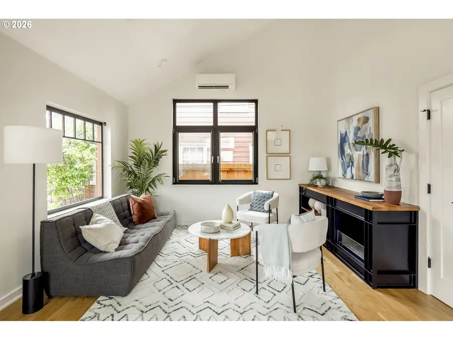 7135 N Delaware Ave, Portland, OR 97217 - Image #2