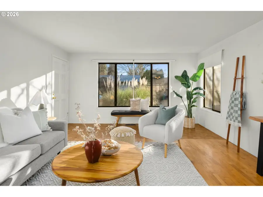 18023 SE Kelly St, Gresham, OR 97236 - Image #3