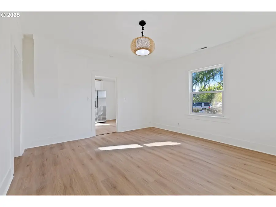 6534 SE 72nd Ave, Portland, OR 97206 - Image #3