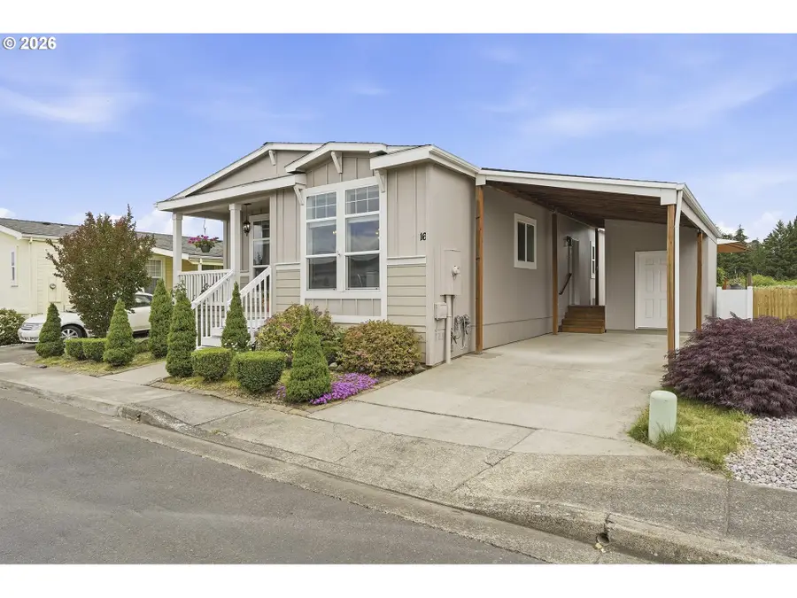1000 S Mckern Ct #16, Newberg, OR 97132 - #2