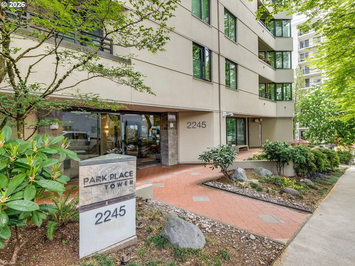 2245 SW Park Pl #6A, Portland, OR 97205 - #1