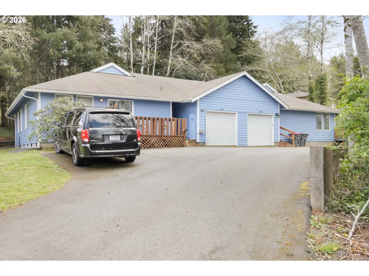 1601 Spruce Dr, Seaside, OR 97138 - #1