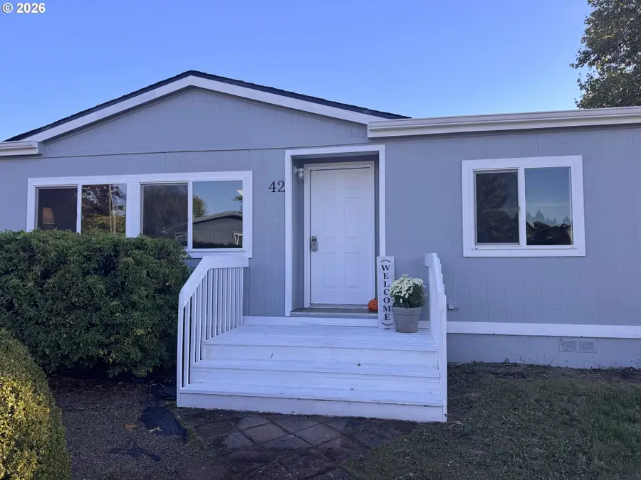 1145 SW Cypress St #42, McMinnville, OR 97128 - #2