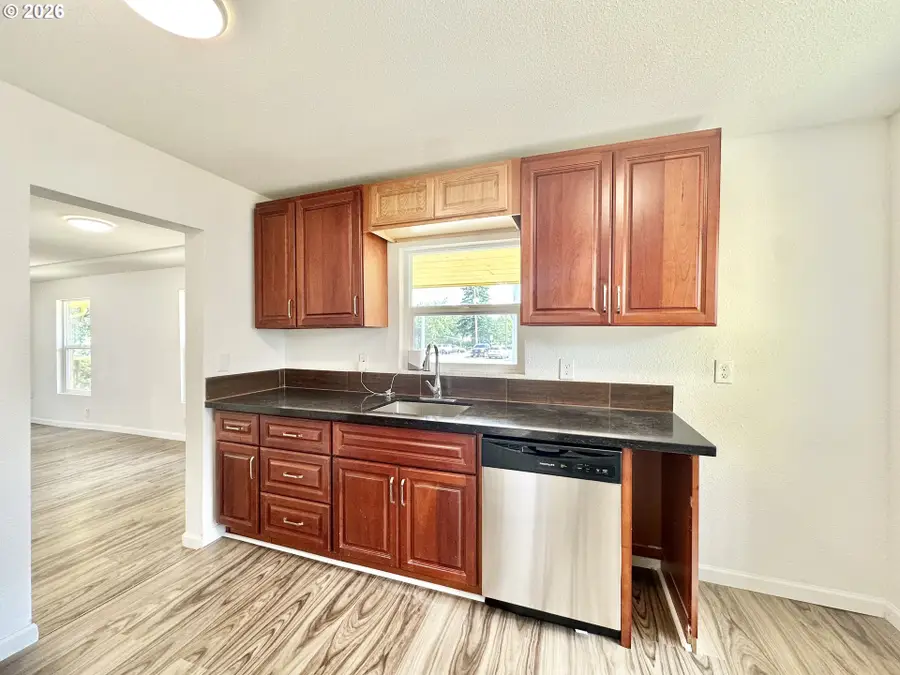 13545 SE Division St, Portland, OR 97236 - #3