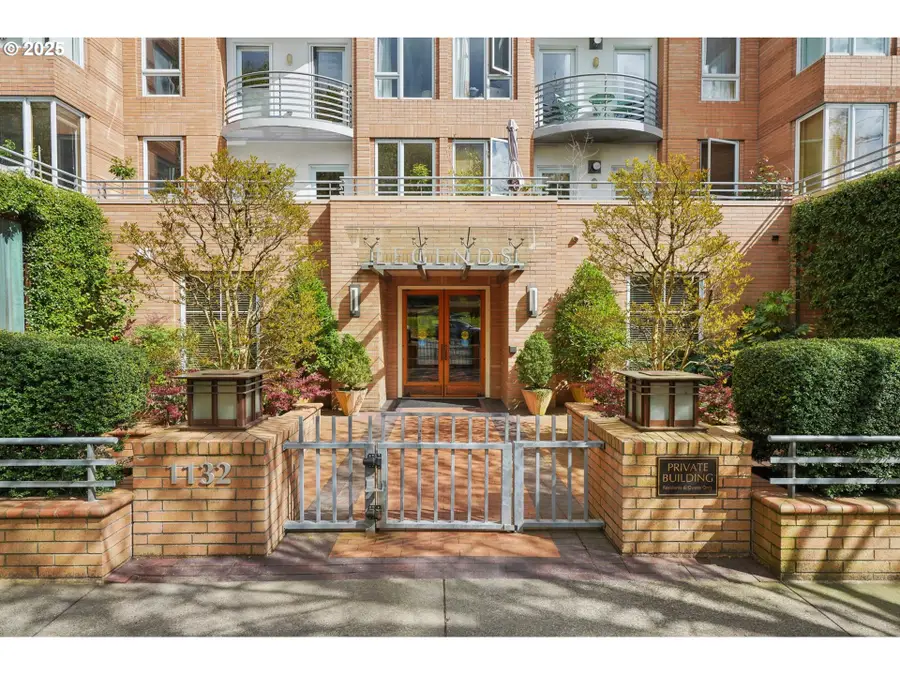 1132 SW 19th Ave #512, Portland, OR 97205 - Image #3