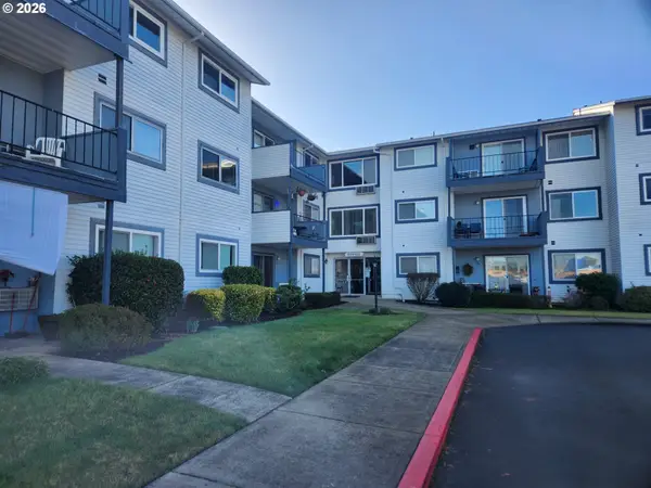 950 Evergreen Rd #110, Woodburn, OR 97071