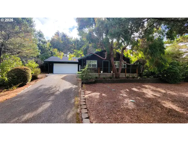 87793 Saltaire St, Florence, OR 97439