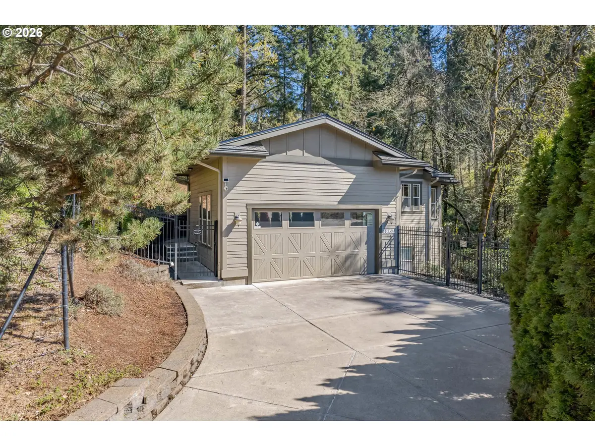 1862 E 43rd Ave, Eugene, OR 97405 - #1