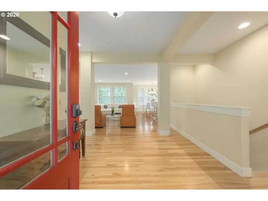 1862 E 43rd Ave, Eugene, OR 97405 - #3