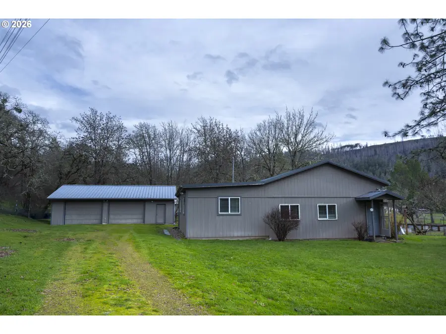 215 Kennaday Ln, Glide, OR 97447 - Image #3