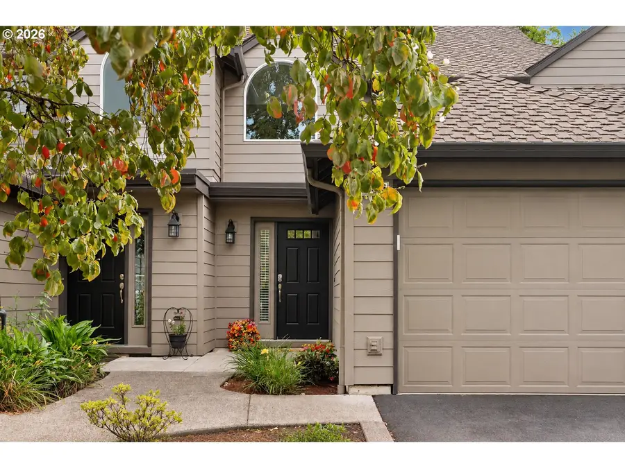 3926 Carman Dr, Lake Oswego, OR 97035 - #3