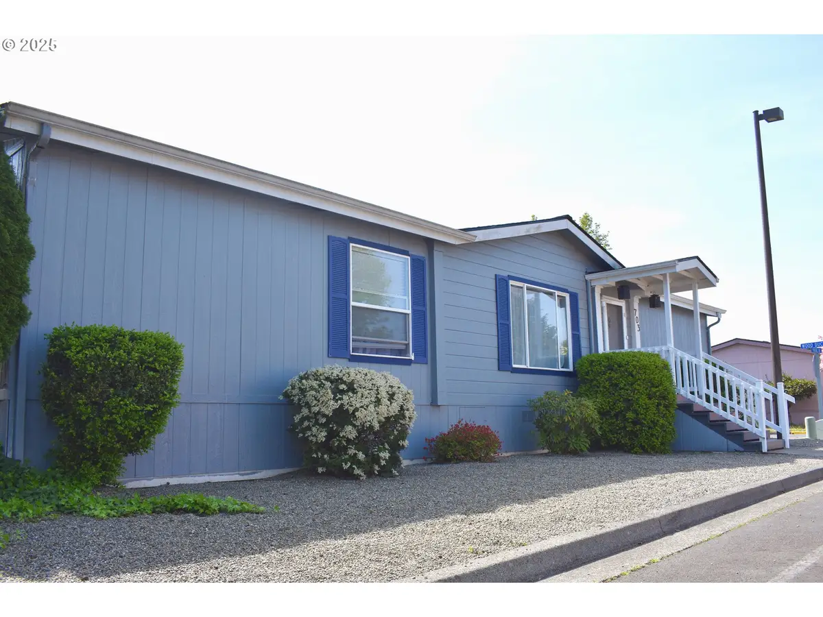 703 Pintail Ln, Longview, WA 98632 - Image #1