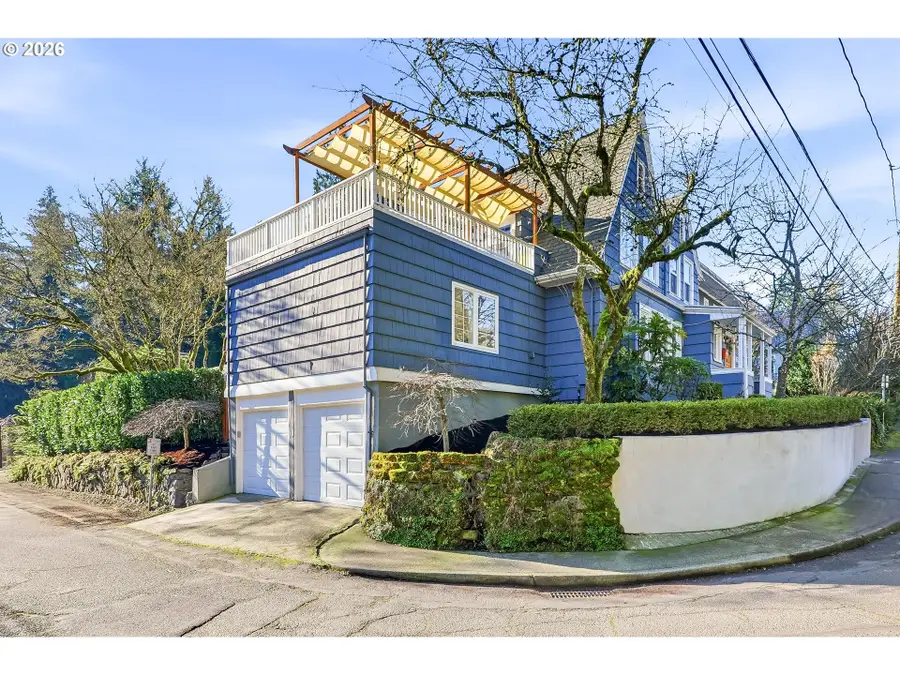 2128 SW Edgewood Rd, Portland, OR 97201 - Image #2