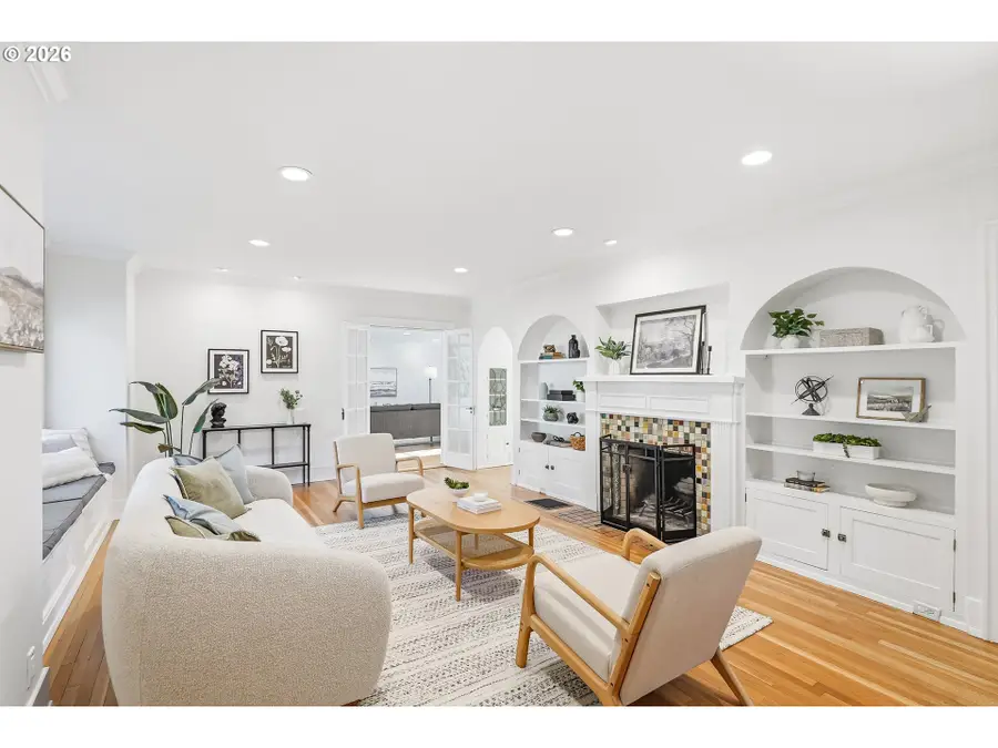 2128 SW Edgewood Rd, Portland, OR 97201 - Image #3