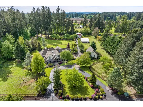 31553 SW Isle Way Ln, WestLinn, OR 97068