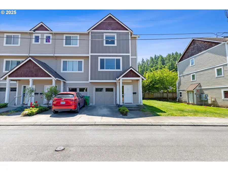 2613 SE 109th Ave, Portland, OR 97266 - Image #2