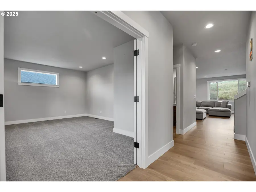 38249 Mulberry St, Sandy, OR 97055 - Image #3