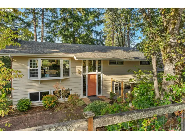 105 W 35th Pl, Eugene, OR 97405