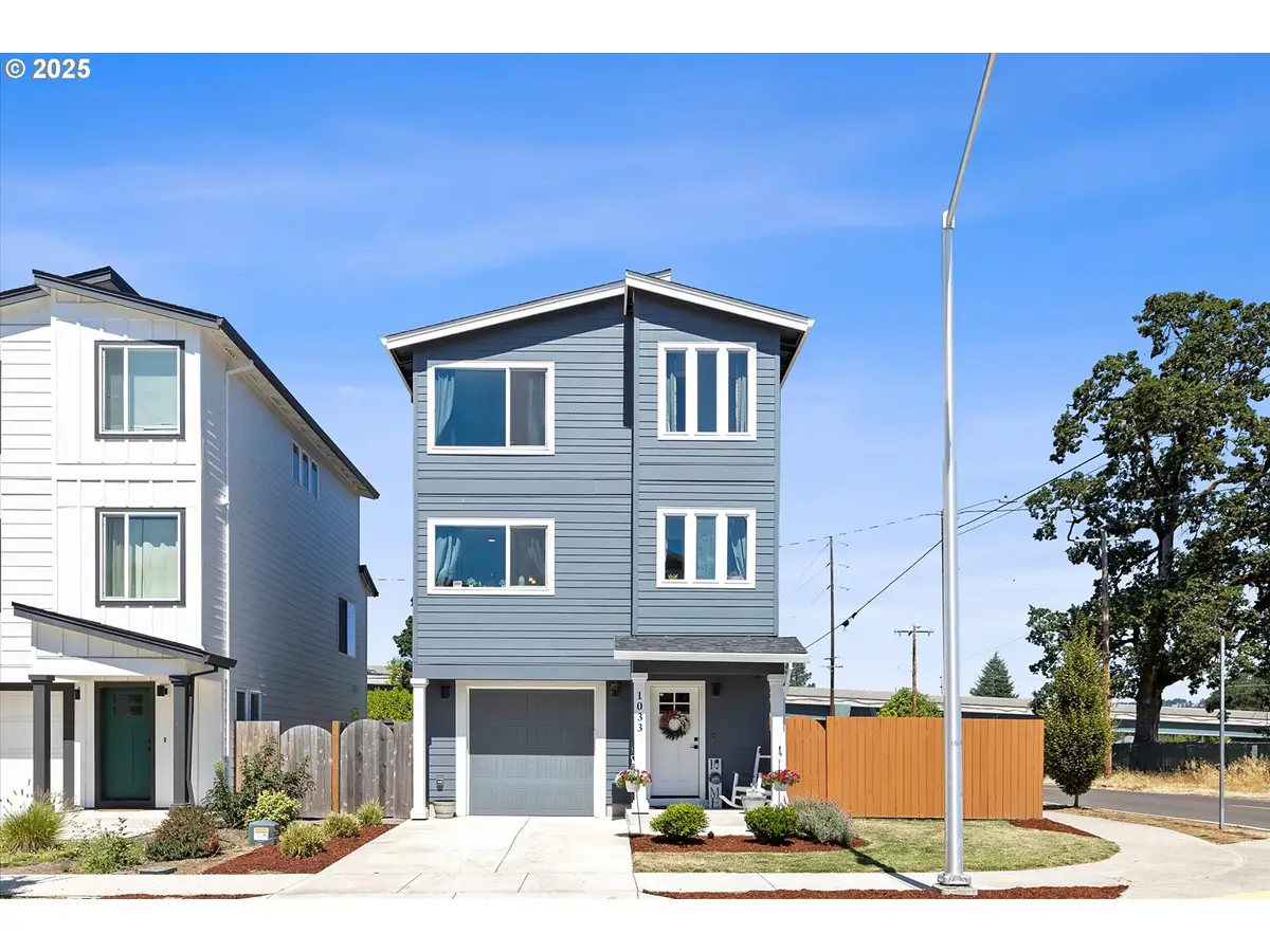 1033 E Ginger Root Ct, Newberg, OR 97132 - Image #1