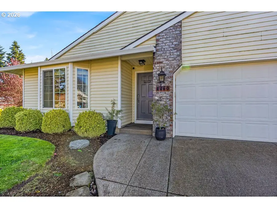 4460 Morfitt St, Hubbard, OR 97032 - #3