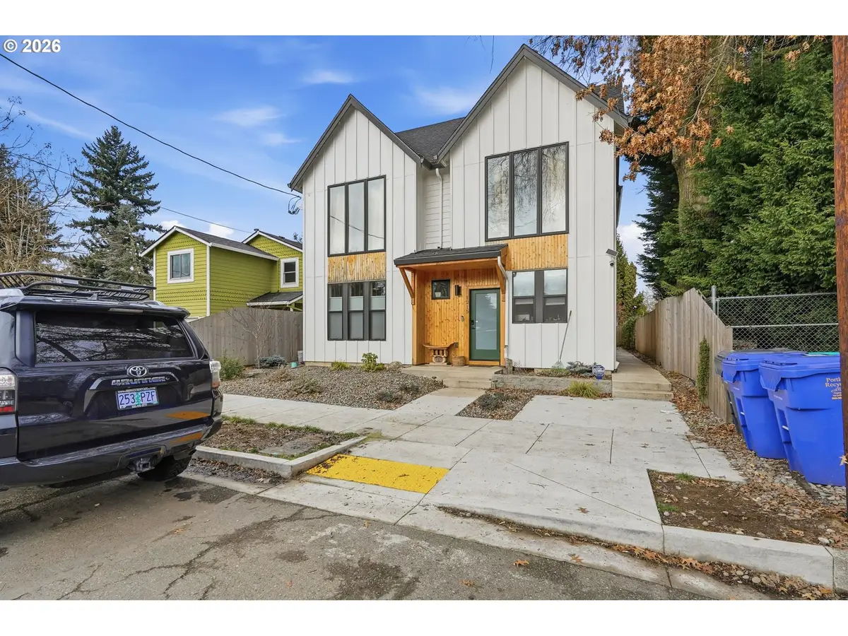 1209 N Winchell St #4, Portland, OR 97217 - Image #1