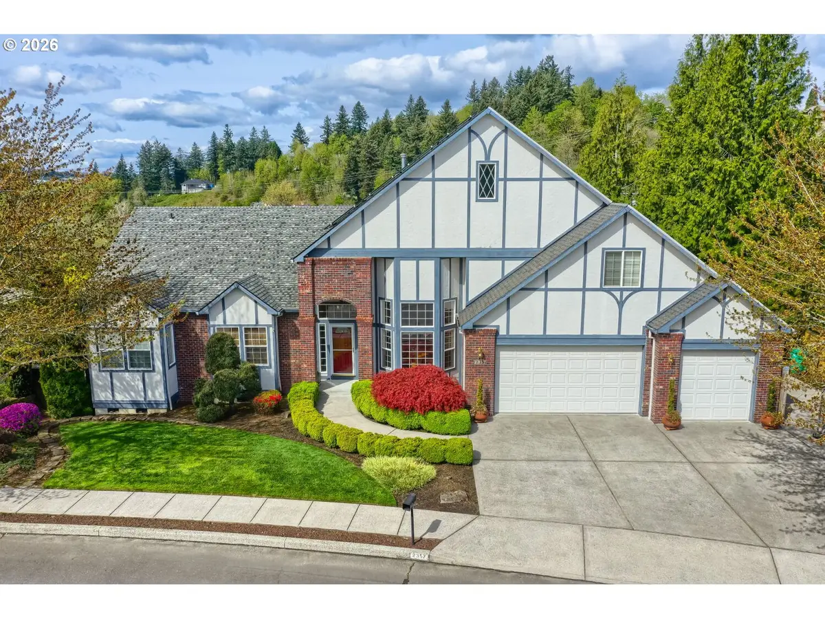 2357 SW Linneman Dr, Gresham, OR 97080 - #1