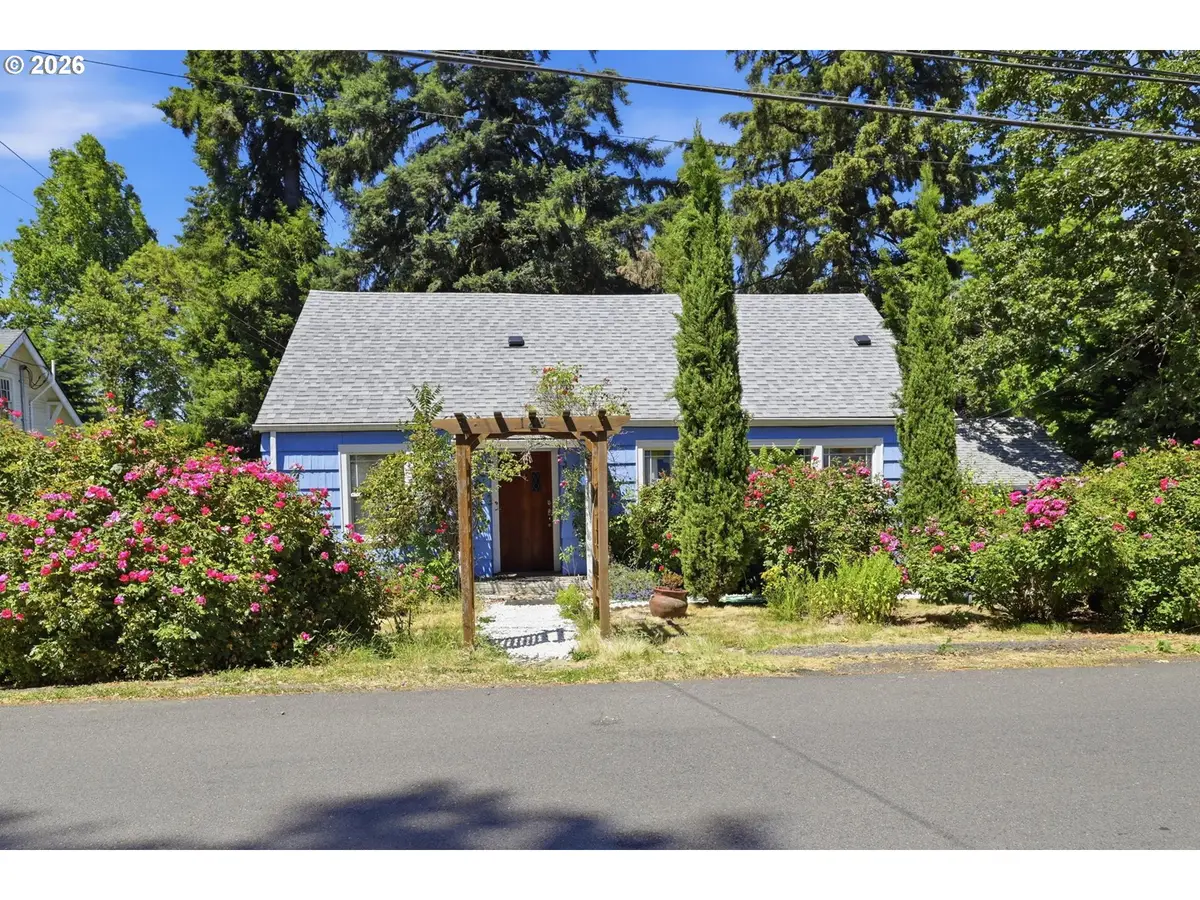 123 Elkay Dr, Eugene, OR 97404 - #1