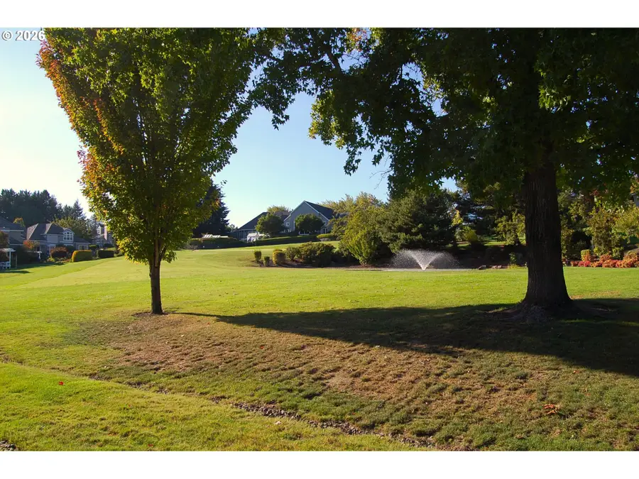 15639 NW Clubhouse Dr, Portland, OR 97229 - #3