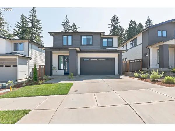 16744 SE Shimmering Leaf St, HappyValley, OR 97086