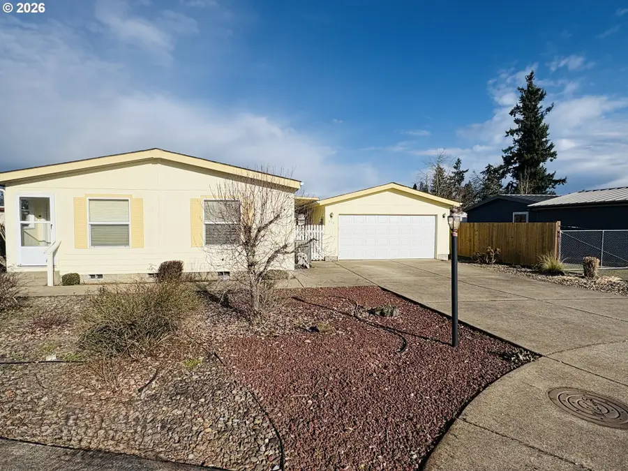 510 Patrick Loop, Cottage Grove, OR 97424 - Image #2