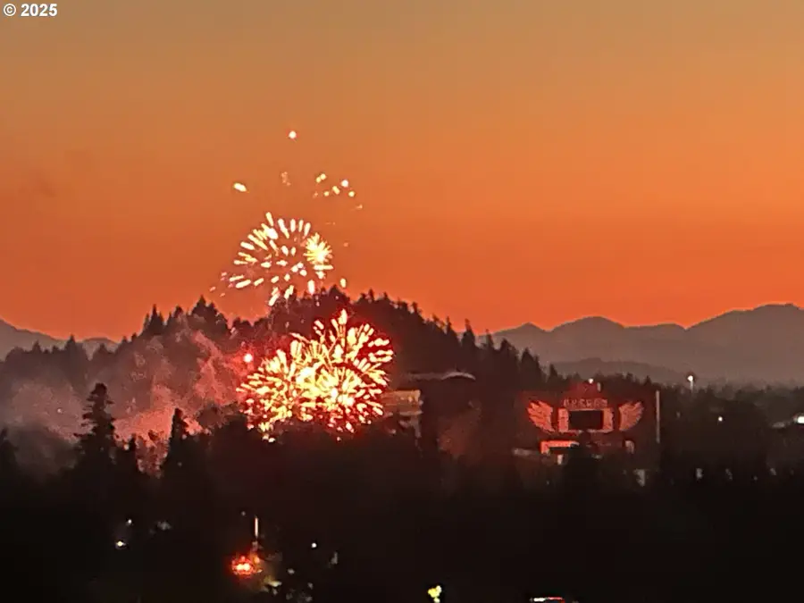 952 Summit Blvd, Springfield, OR 97477 - Image #2