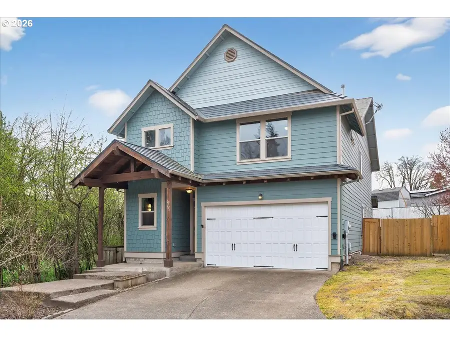 561 N Declaration Dr, Carlton, OR 97111 - #2