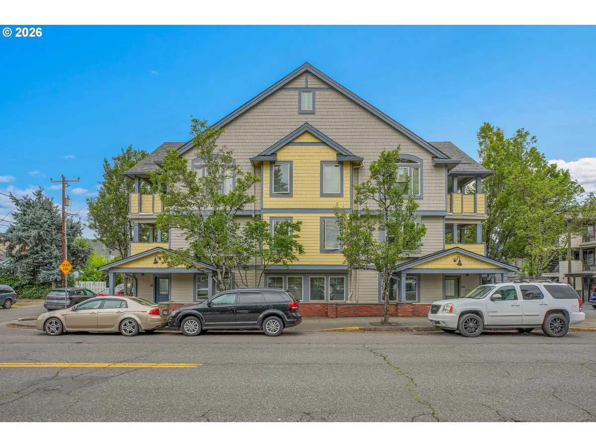 9837 NE Irving St #312, Portland, OR 97220 - #1