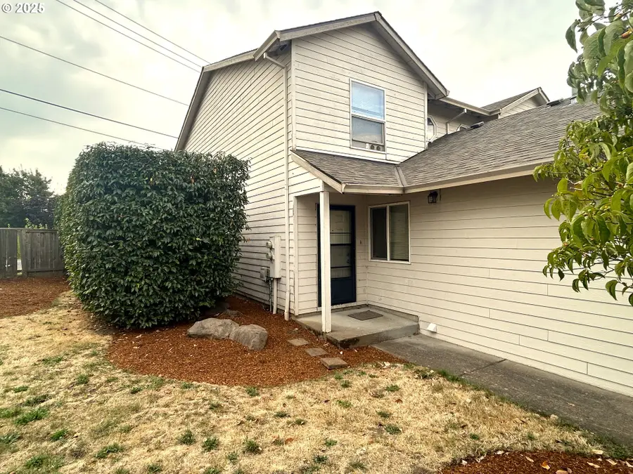 14811/14813 NE Fremont Ct, Portland, OR 97230 - Image #3