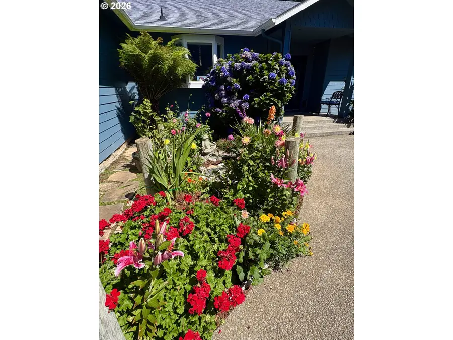 95281 Horizon Dr, Gold Beach, OR 97444 - #3