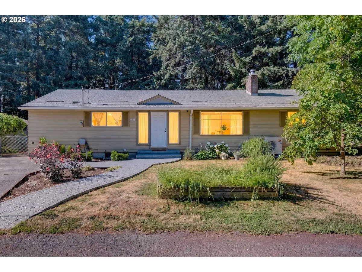 13636 SE Salmon St, Portland, OR 97233 - #1
